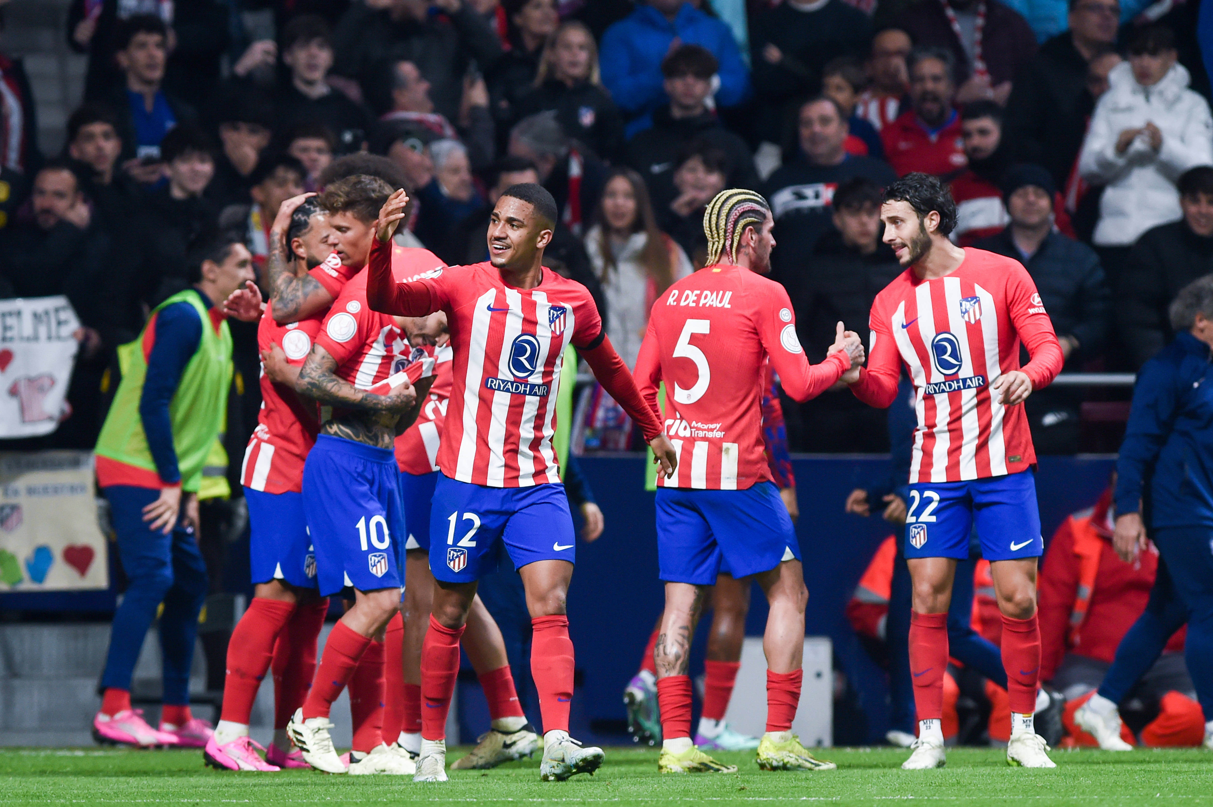 hth app-包含冲刺阶段西甲焦点战，密尔沃基雄鹿官宣签约，目标明确，球队文化再被提及的词条-hth app