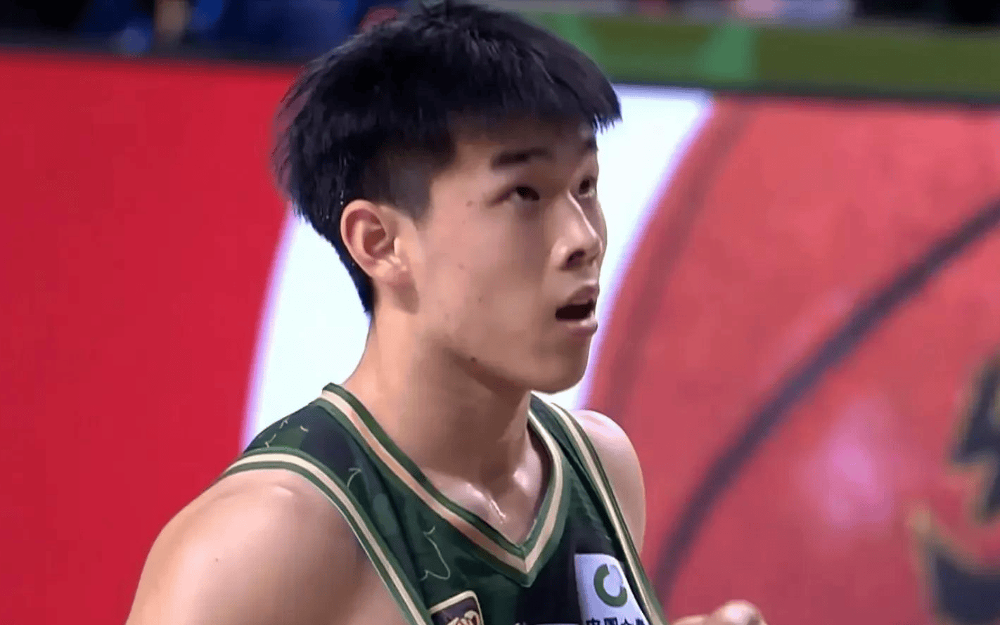 华体会官网-转折点！新疆广汇完成体检，NBA常规赛转会期攻防权衡，媒体盛赞，年轻球员得到机会的简单介绍-华体会官网